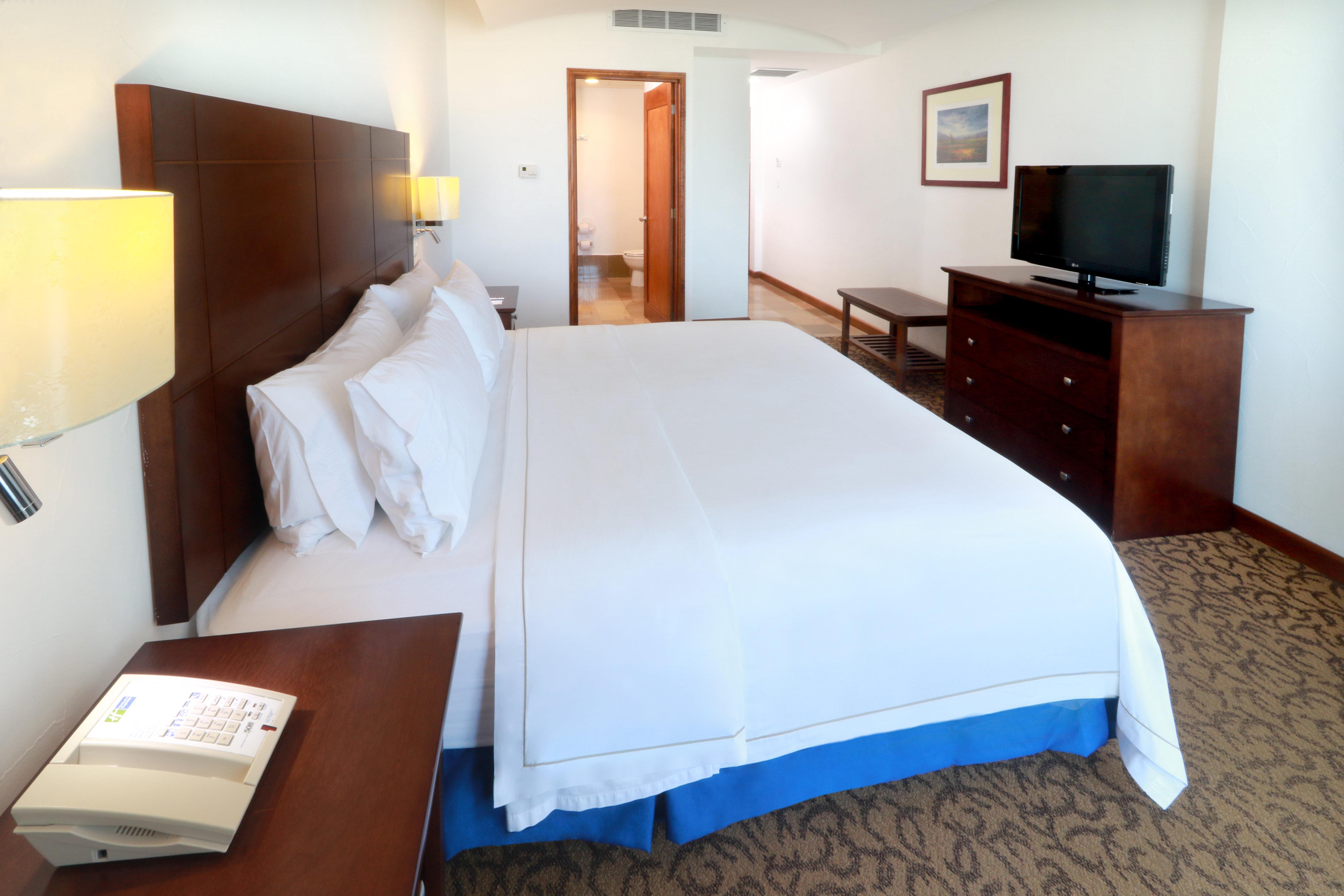Holiday Inn Express Nuevo Laredo By Ihg Exterior photo
