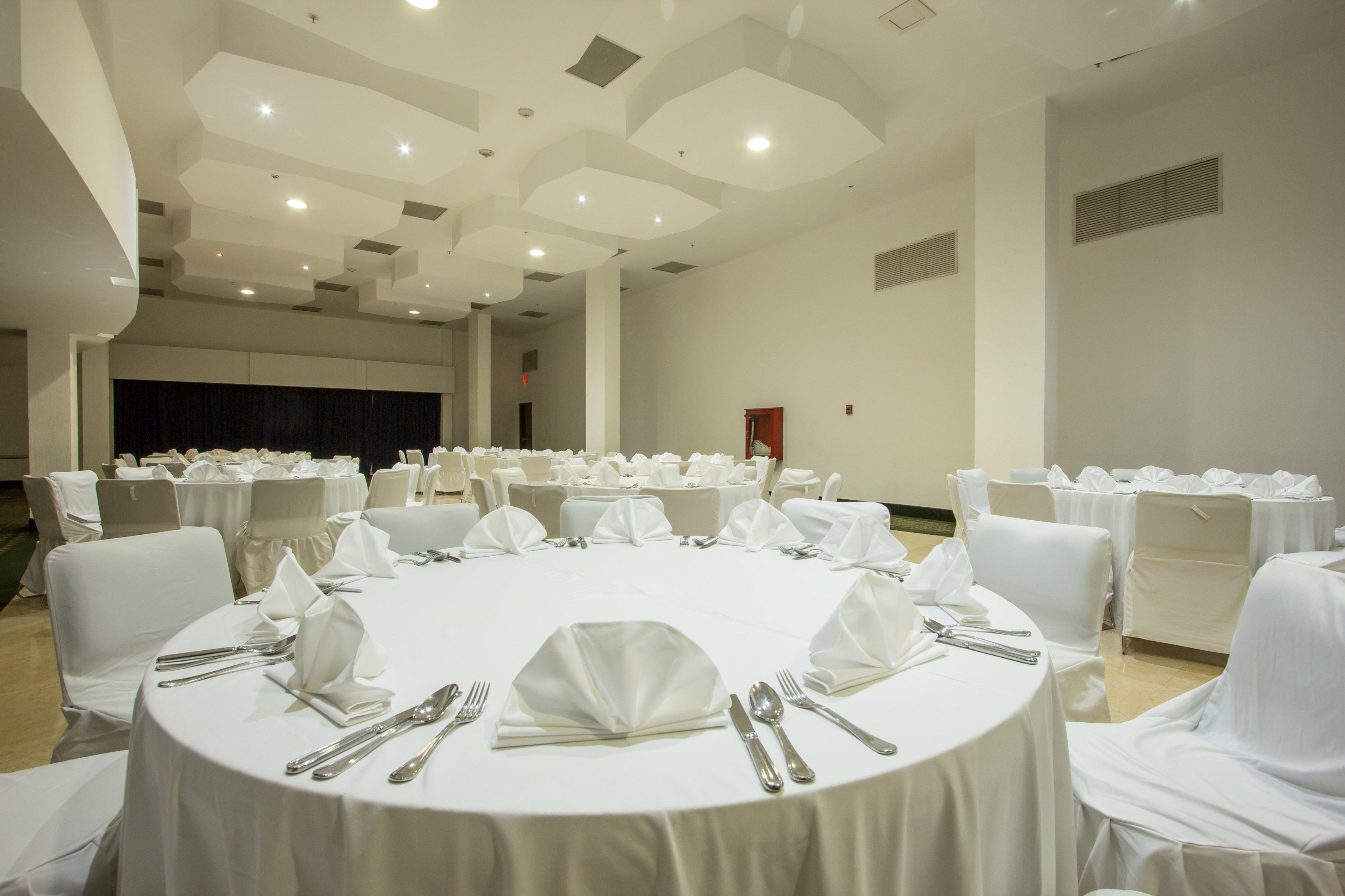 Holiday Inn Express Nuevo Laredo By Ihg Exterior photo